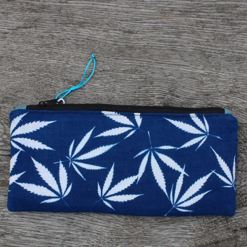 zipová taštička Blue Cannabis NO1