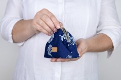 rámečková etue menší modrotisk motiv kopretiny