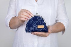 rámečková etue menší modrotisk motiv mravenčí cesty