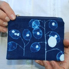 zipová taštička Blue měsíčnice